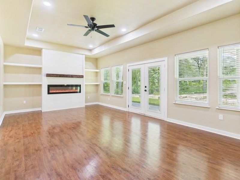 Spacious, unfurnished interior of a new home in , Athens (Image 34). Spacious, unfurnished interior of a new home in , Athens (Image 34).