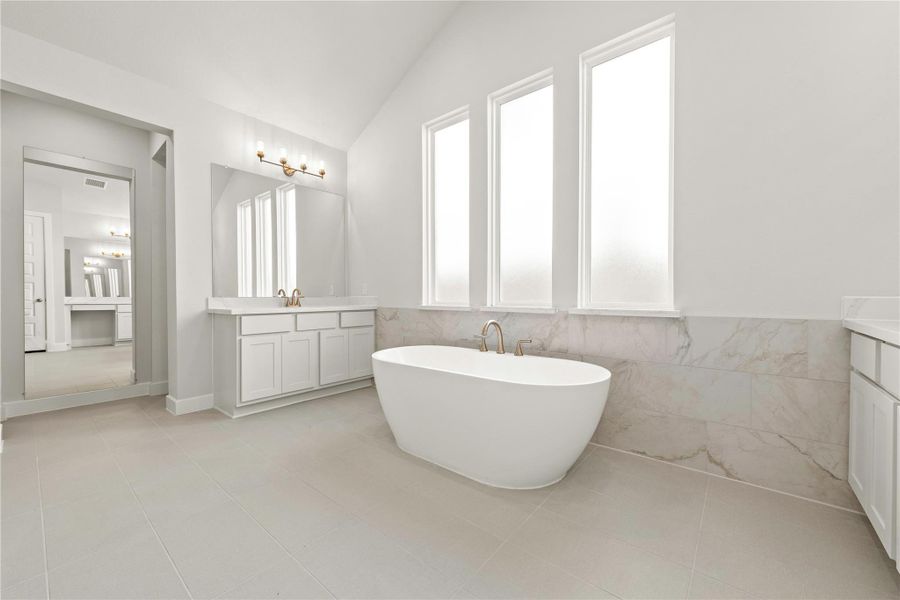 Representative image. Features, selections and colors may vary.