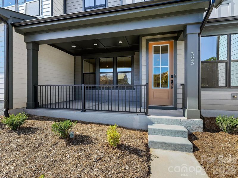 Covered front Porch