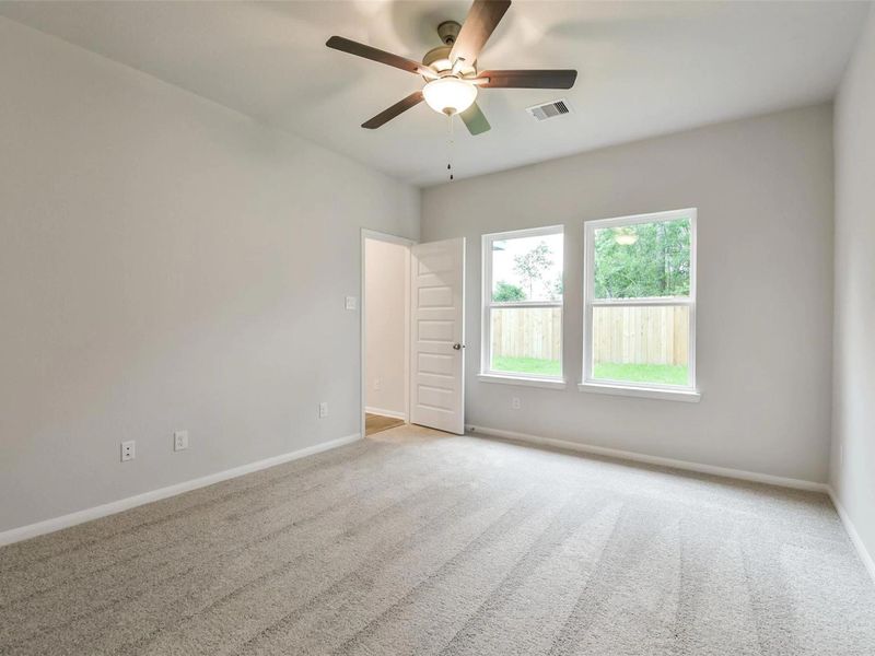 Spacious, unfurnished interior of a new home in Caney Creek Place, Conroe (Image 24). Spacious, unfurnished interior of a new home in Caney Creek Place, Conroe (Image 24).
