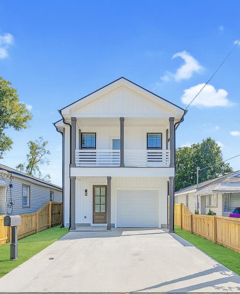 Exterior details and patio area of a home in , North Charleston (Image 1).