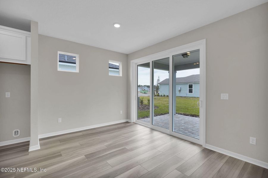 Spacious, unfurnished interior of a new home in Del Webb Wildlight, Yulee (Image 29).