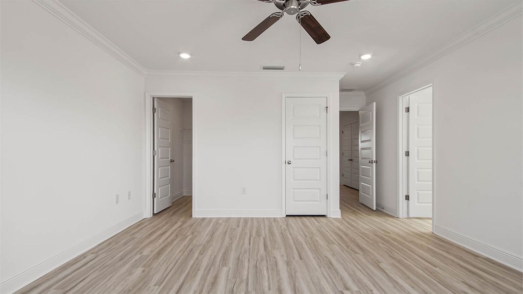 Spacious, unfurnished interior of a new home in WindMark Beach, Port Saint Joe (Image 34).