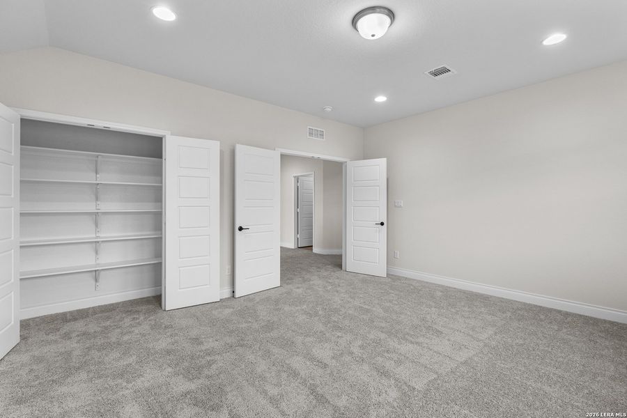 Spacious, unfurnished interior of a new home in Horizon Ridge, San Antonio (Image 36). Spacious, unfurnished interior of a new home in Horizon Ridge, San Antonio (Image 36).