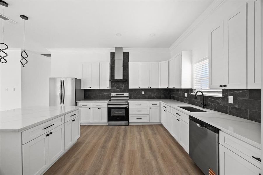 Furnished interior view inside a new home in , Mabank (Image 6).