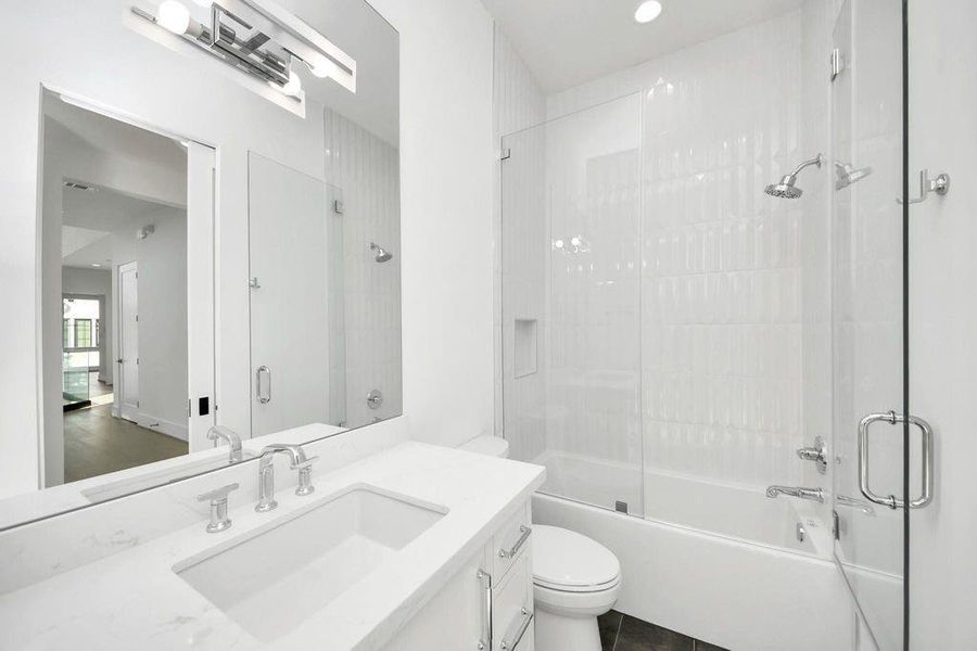 Furnished interior view inside a new home in , Houston (Image 28).