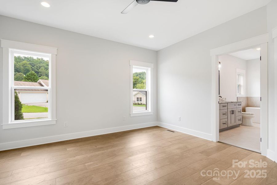 Spacious, unfurnished interior of a new home in , Hendersonville (Image 15).