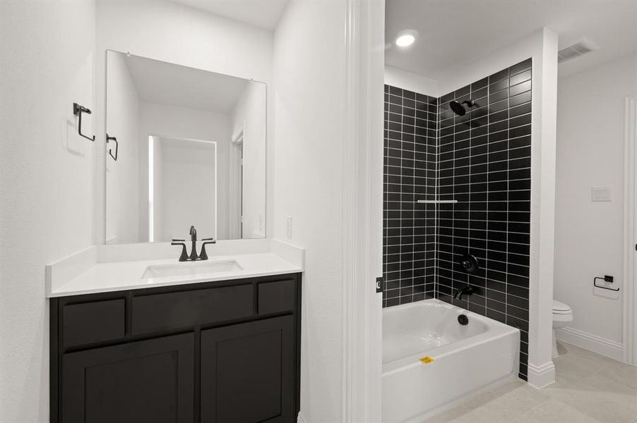 748 Brozgold- Bathroom-2