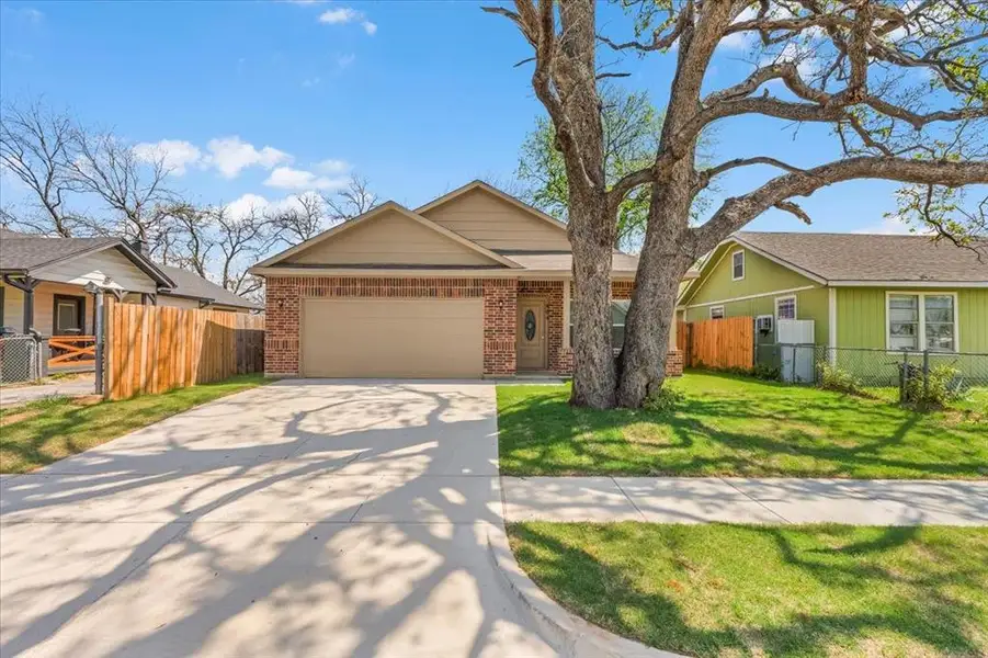 Front exterior of a new home in , Fort Worth, TX, highlighting curb appeal (Image 1). Front exterior of a new home in , Fort Worth, TX, highlighting curb appeal (Image 1).