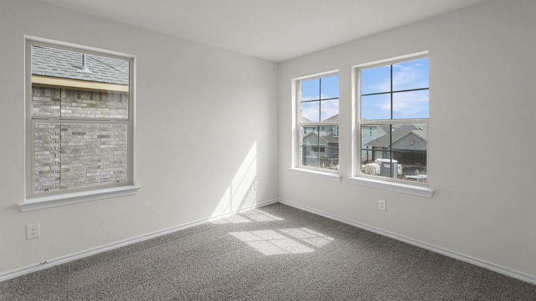Spacious, unfurnished interior of a new home in Wildcat Ranch, Crandall (Image 28).