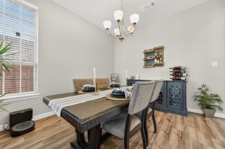 Furnished interior view inside a new home in StoneCreek Estates, Richmond (Image 31). Furnished interior view inside a new home in StoneCreek Estates, Richmond (Image 31).