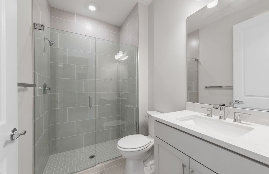 Furnished interior view inside a new home in Del Webb Oak Creek, North Fort Myers (Image 12).