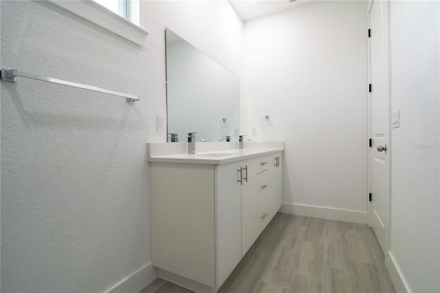 Image 21 of a home in .