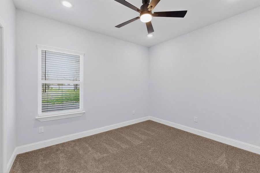 Spacious, unfurnished interior of a new home in , Sulphur Springs (Image 28).