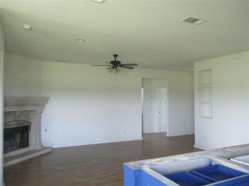 Image 33 of a home in .