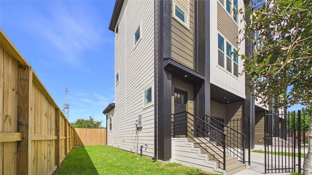 Exterior details and patio area of a home in , Houston (Image 3). Exterior details and patio area of a home in , Houston (Image 3).