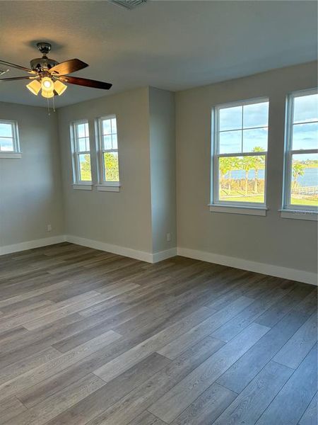 Spacious, unfurnished interior of a new home in , Auburndale (Image 25).