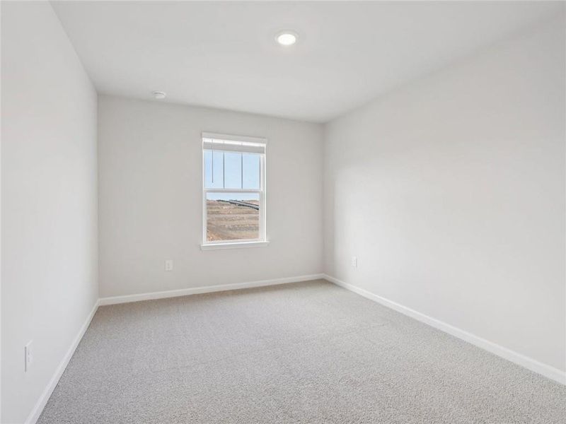 Spacious, unfurnished interior of a new home in Creekside at Oxford Park, Fairburn (Image 24). Spacious, unfurnished interior of a new home in Creekside at Oxford Park, Fairburn (Image 24).