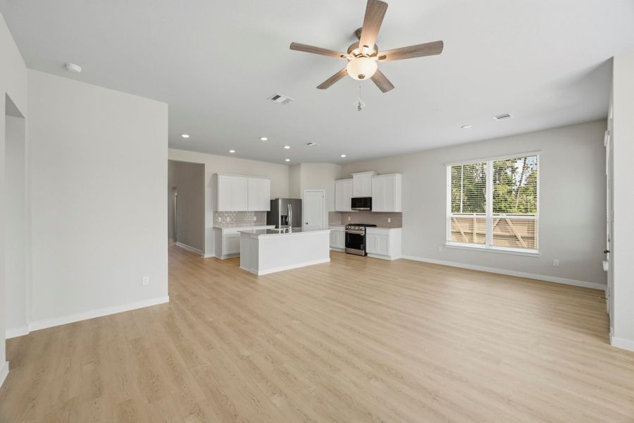 Spacious, unfurnished interior of a new home in Audubon, Magnolia (Image 30). Spacious, unfurnished interior of a new home in Audubon, Magnolia (Image 30).
