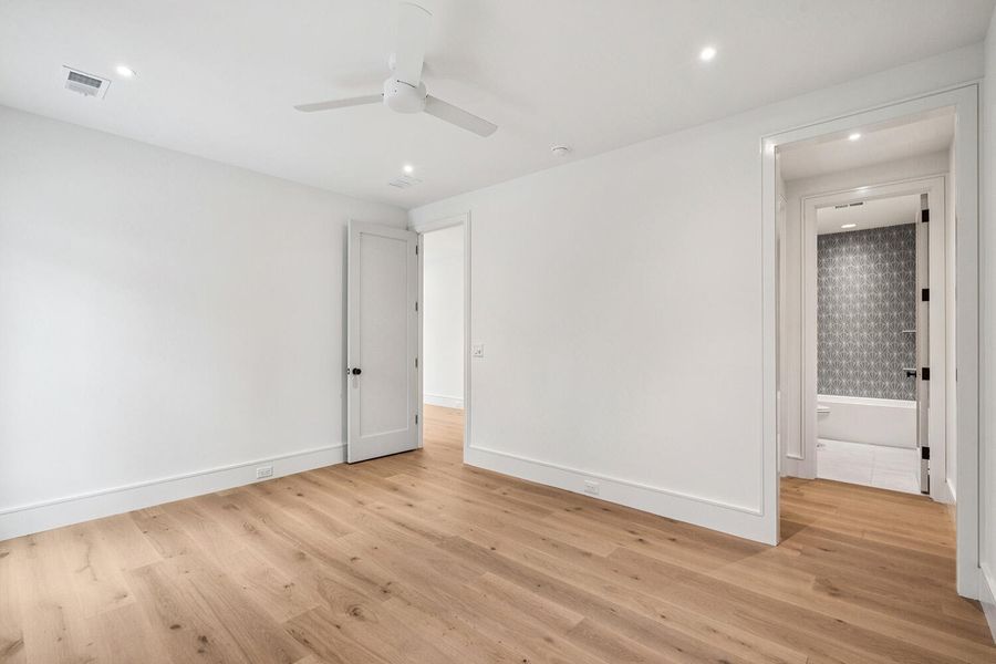 Spacious, unfurnished interior of a new home in , Johns Island (Image 37).