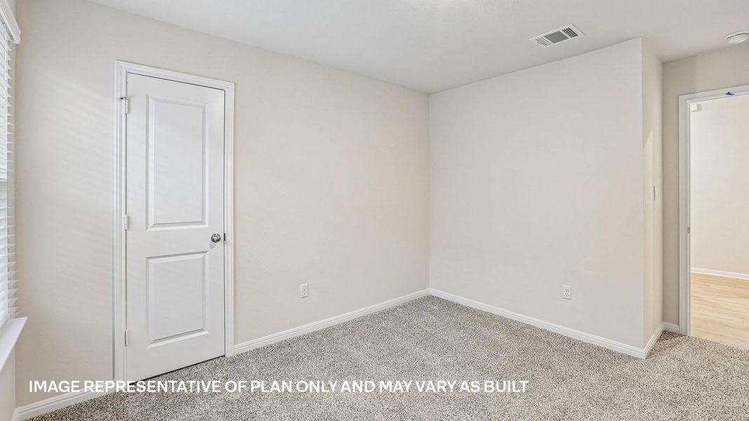 Spacious, unfurnished interior of a new home in Thunder Rock, Marble Falls (Image 36).