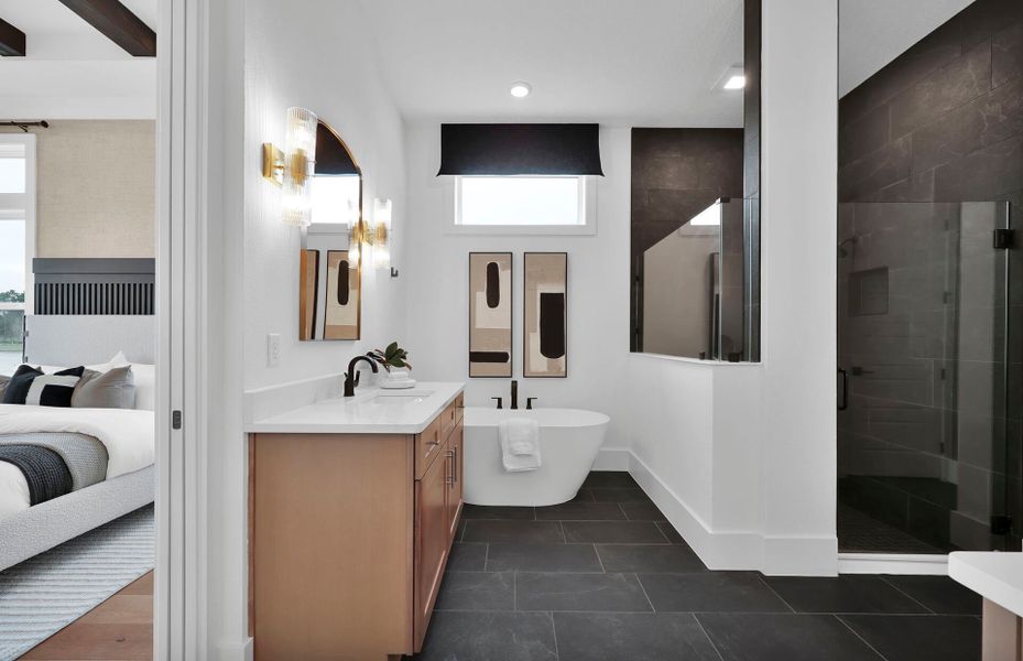 Livingston II | Owner's Bathroom