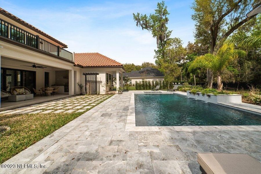 Image 42 of a home in .