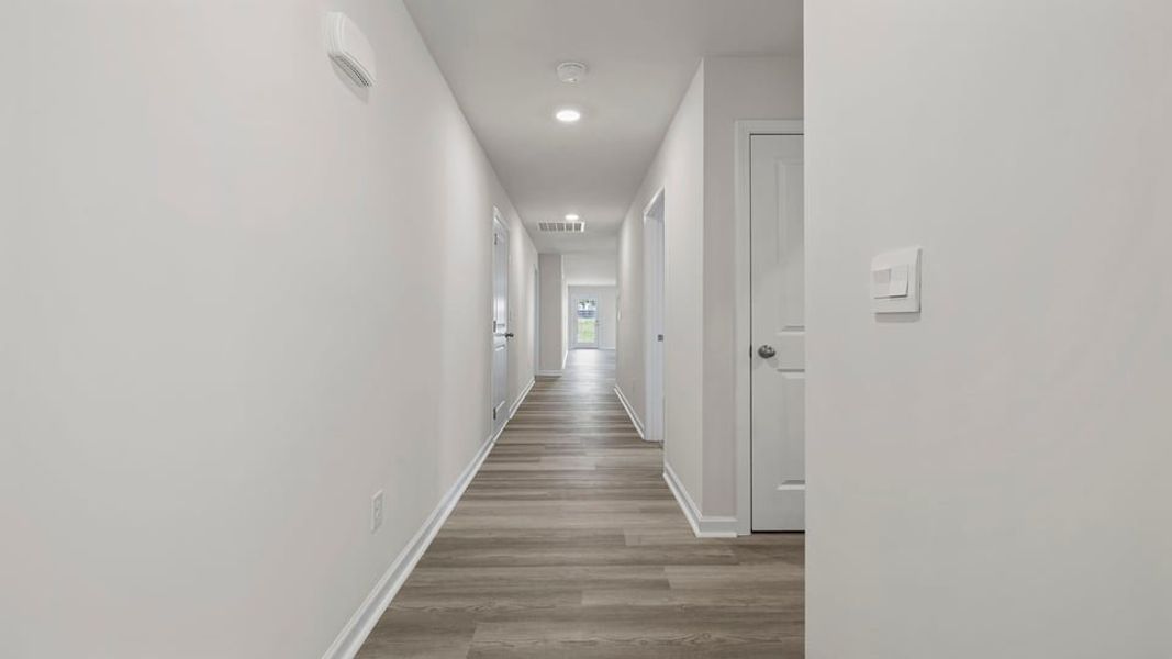 Spacious, unfurnished interior of a new home in Varner Station, Woodruff (Image 13).