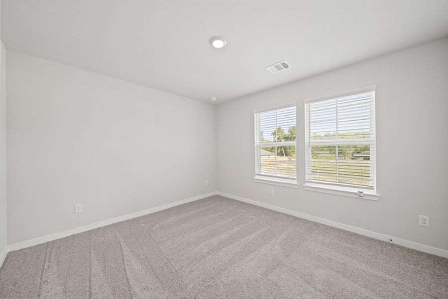 Spacious, unfurnished interior of a new home in Russell Ranch, Bay City (Image 22).
