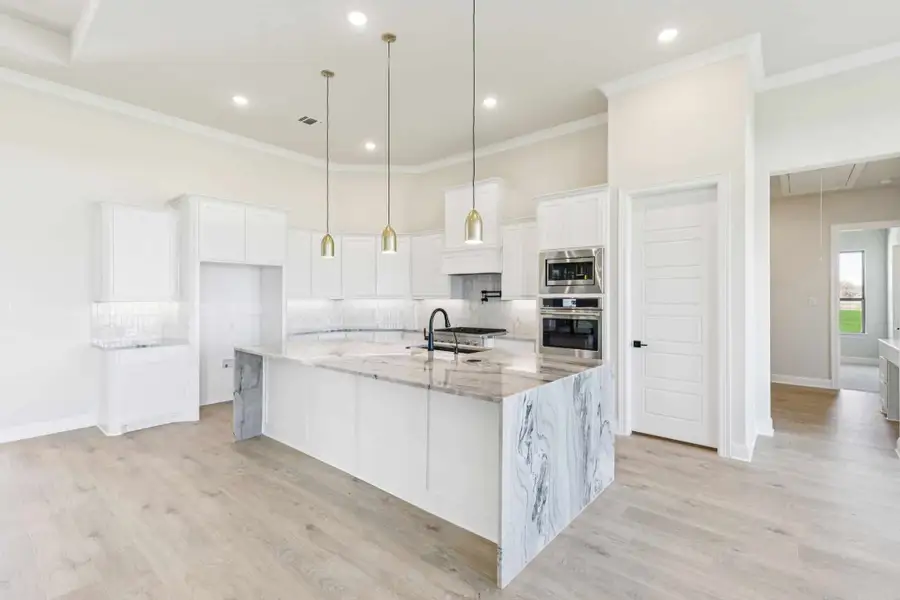 Furnished interior view inside a new home in Lakeway Estates, Waxahachie (Image 5). Furnished interior view inside a new home in Lakeway Estates, Waxahachie (Image 5).