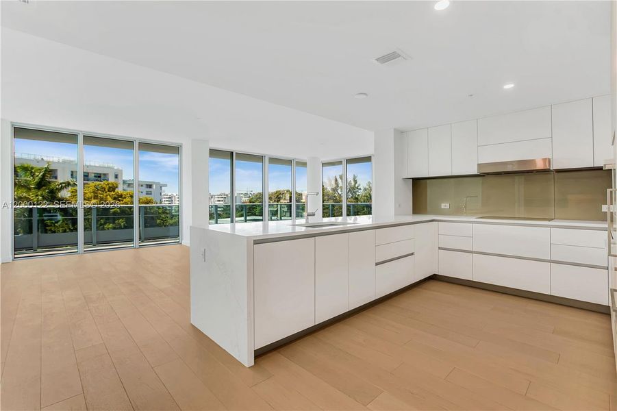 Furnished interior view inside a new home in , Miami Beach (Image 49).