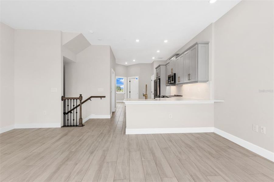 Spacious, unfurnished interior of a new home in Seahaven, Punta Gorda (Image 35).