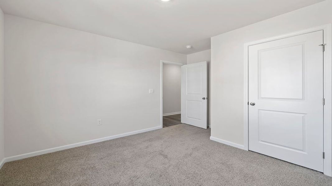 Spacious, unfurnished interior of a new home in Harper Ridge, Roebuck (Image 27).