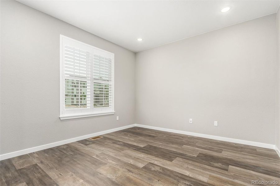 Spacious, unfurnished interior of a new home in , Aurora (Image 20).