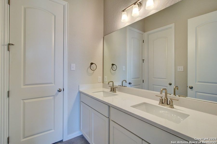 Furnished interior view inside a new home in Veranda, San Antonio (Image 4). Furnished interior view inside a new home in Veranda, San Antonio (Image 4).