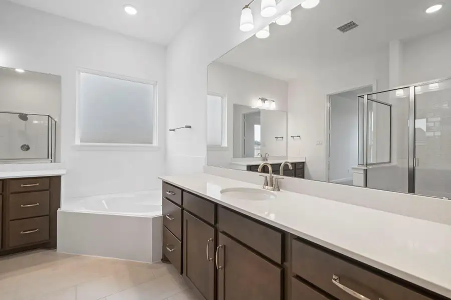 Sample product photo. Actual exterior and interior selections may vary by homesite. Photo may be virtually staged