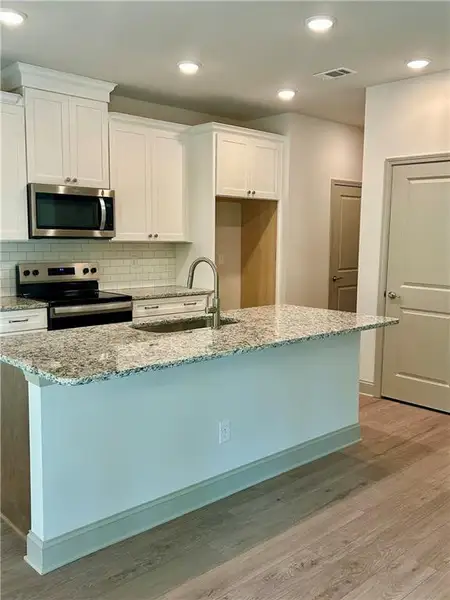 Furnished interior view inside a new home in , Waleska (Image 4).