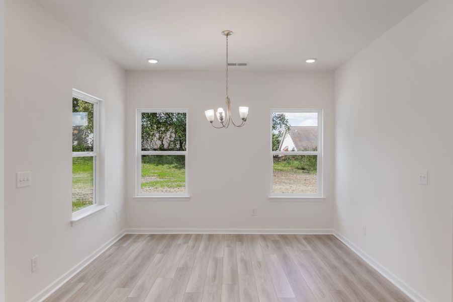 Dining room! Dining room!