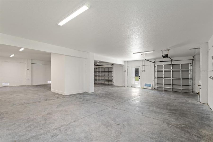Spacious, unfurnished interior of a new home in , Hernando Beach (Image 39). Spacious, unfurnished interior of a new home in , Hernando Beach (Image 39).