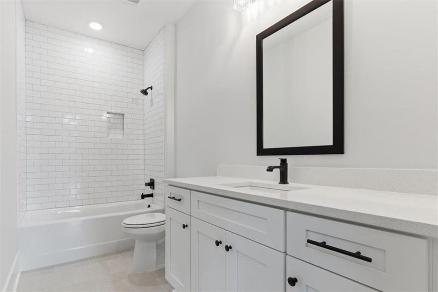 Furnished interior view inside a new home in , Cartersville (Image 10).