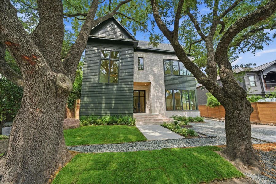 Image 47 of a home in .