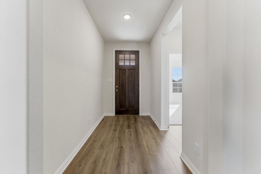Spacious, unfurnished interior of a new home in Liberty Pointe, Gainesville (Image 10).
