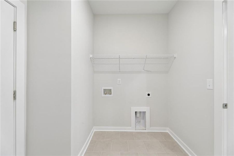 Spacious, unfurnished interior of a new home in The Park at Brighton, Locust Grove (Image 34).