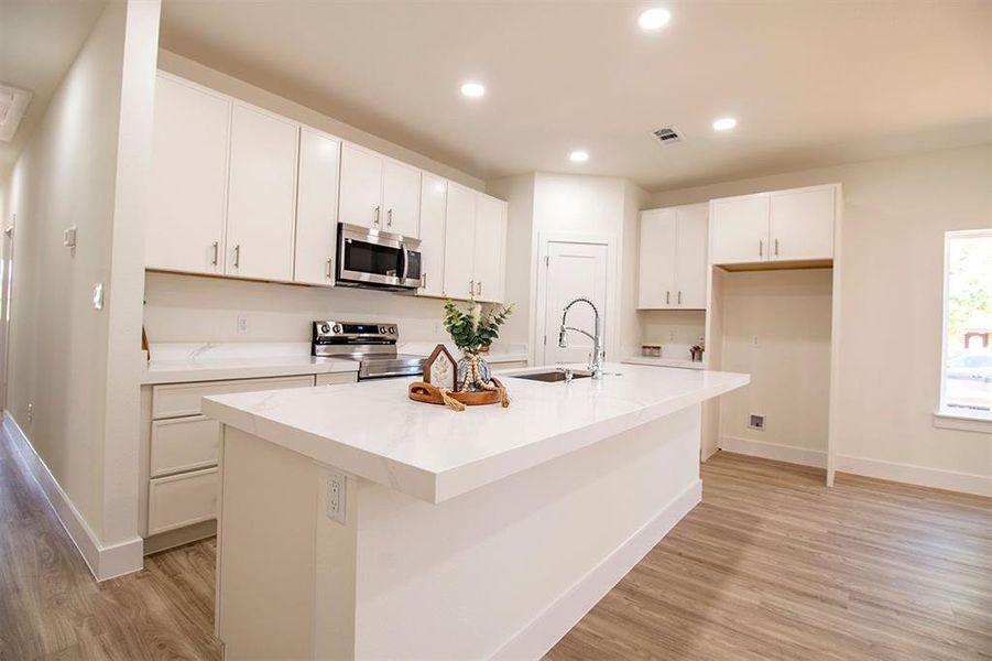 Furnished interior view inside a new home in , Grand Saline (Image 5).