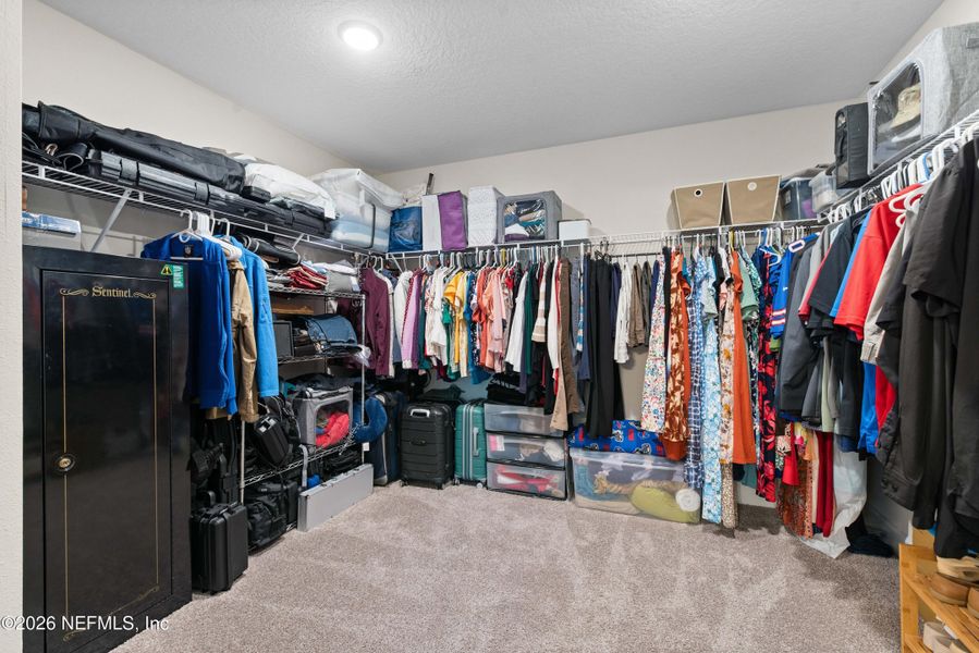 Close-up of interior finishes inside a home in Woodbridge, Fernandina Beach (Image 23).