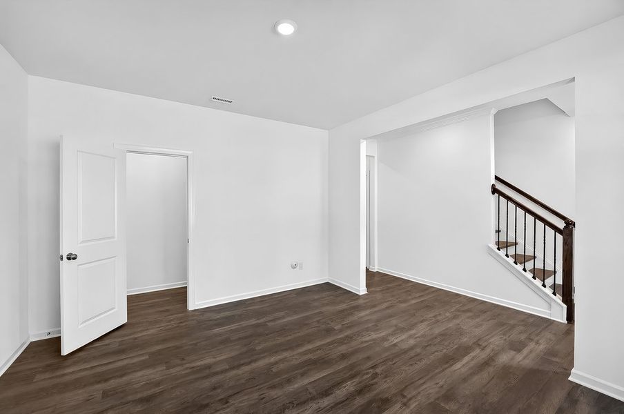 Spacious, unfurnished interior of a new home in Silverstone, Knightdale (Image 34).