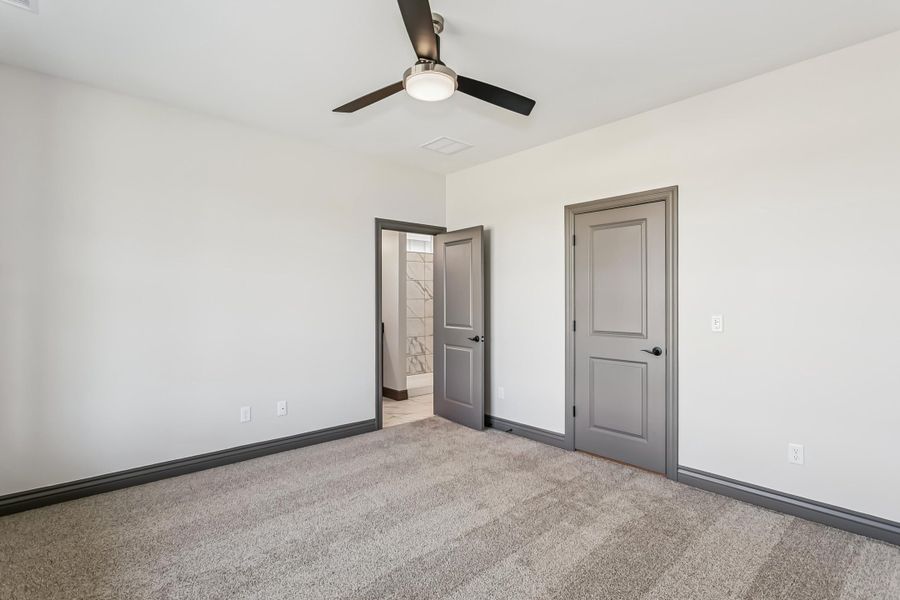 Spacious, unfurnished interior of a new home in The Courtyards at Jacobs Farm, Wichita (Image 17). Spacious, unfurnished interior of a new home in The Courtyards at Jacobs Farm, Wichita (Image 17).