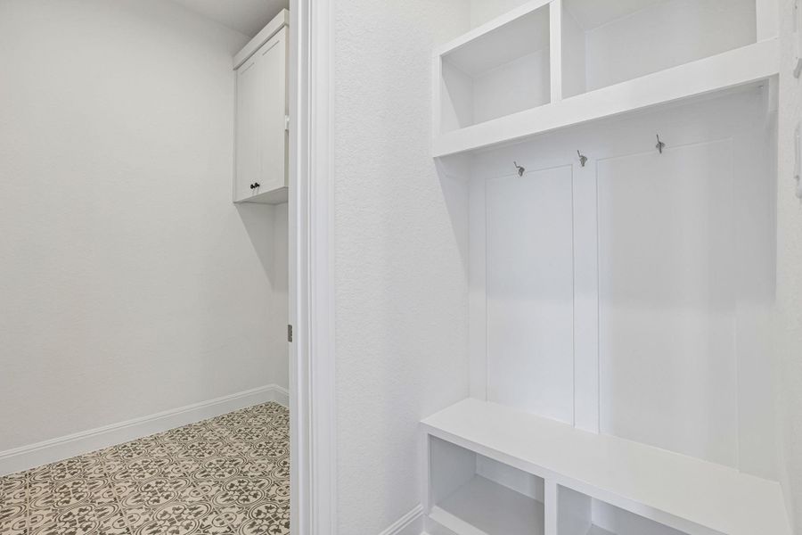 Spacious, unfurnished interior of a new home in 6 Creeks, Kyle (Image 29). Spacious, unfurnished interior of a new home in 6 Creeks, Kyle (Image 29).