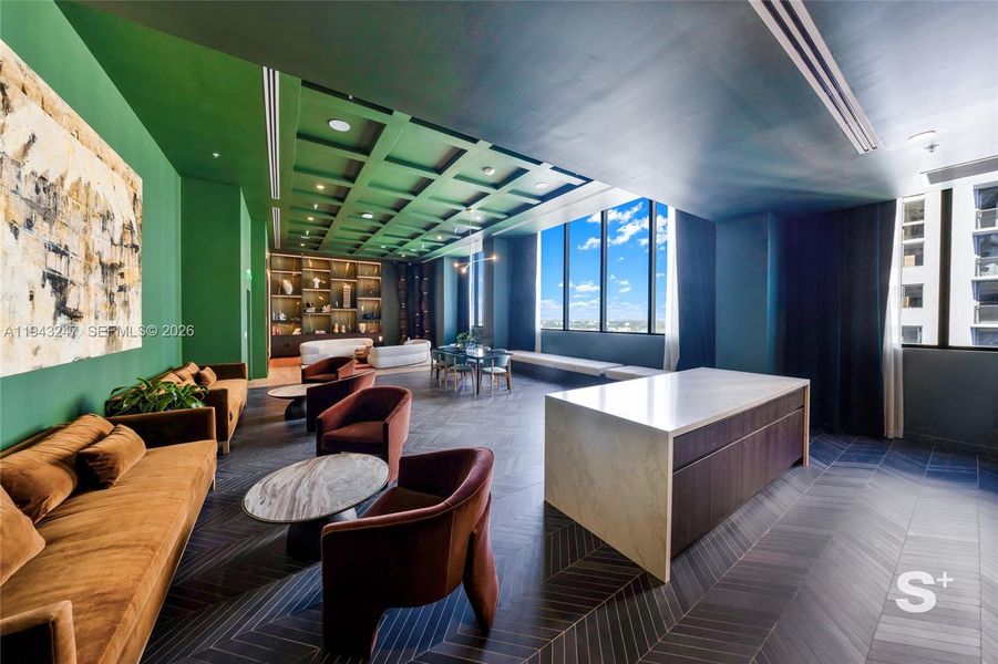 Community amenities in , Miami (Image 40).