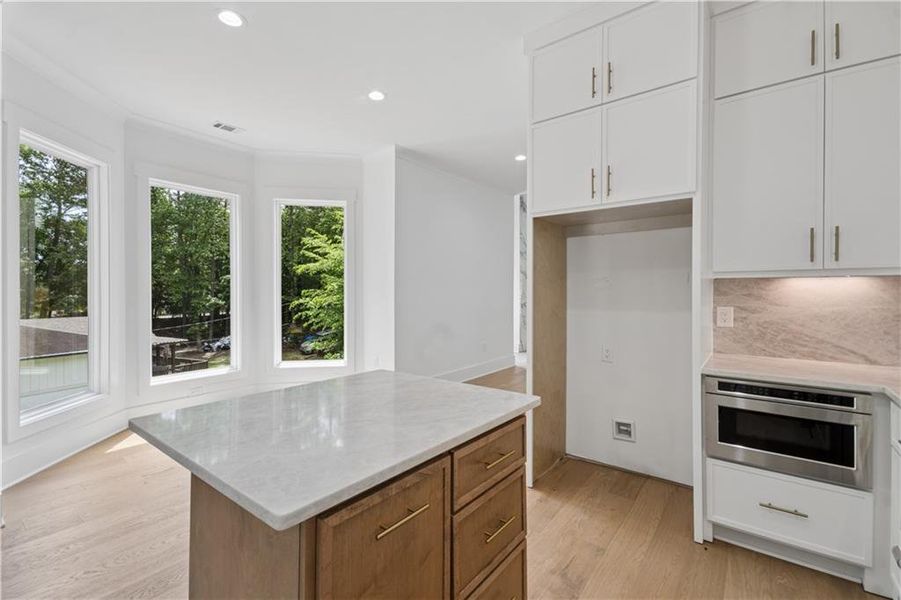 Furnished interior view inside a new home in , Alpharetta (Image 12).